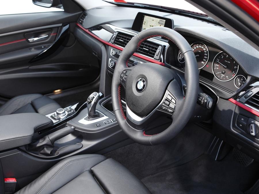  BMW 320i Touring Sport Line 2013 года  (AU) (фото 8 из 9)